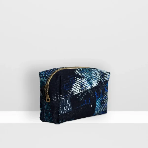 beauty bag m // digital moss